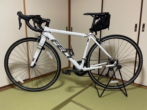 ロードバイク　FELT
