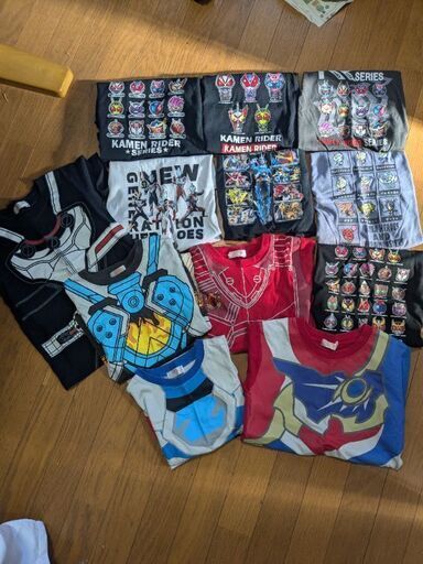 仮面ライダー　ウルトラマン　12枚　半袖まとめ売り