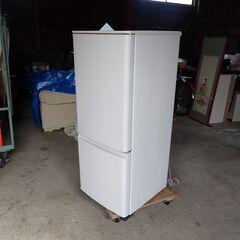 K【直接引取】2021年製 三菱ノンフロン冷凍冷蔵庫 MR-P15F-W形 146L 2ドア 右開きタイプ