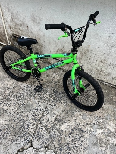 20インチMadd GearフリースタイルBMXバイク自転車街乗り プロフ必読