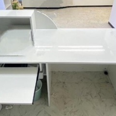 受付カウンターです。(購入者決定