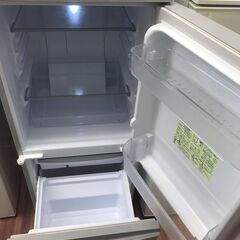 3ヶ月保証付き！！！　SHARP　冷蔵庫　SJ-D14D　2018年製