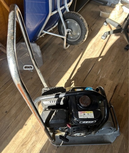 明和　プレートコンパクター　転圧機