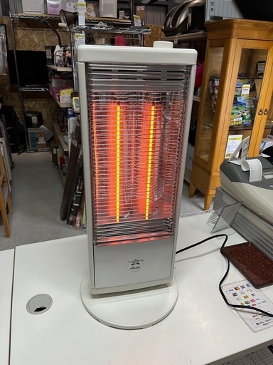 aladdin アラジン 2021年製 遠赤外線 グラファイトヒーター AEH-G105N 動作確認済 250W〜1000W 4段階 首振りOK  中古品 ③ - 遠赤外線ヒーター