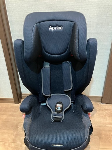 アップリカ　ジュニアシート　チャイルドシート