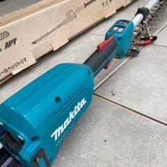 マキタ　充電ポールヘッジトリマ　MUN501WDZ