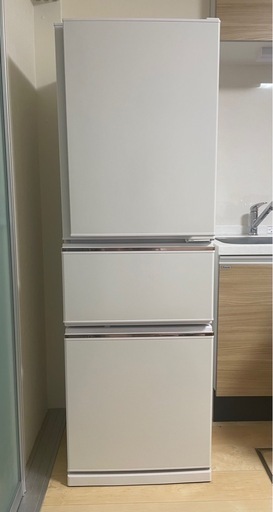 [予約中] [画像追加のため、再投稿]三菱電機 冷蔵庫 MR-CX27E-W 2019年製(2020年購入)