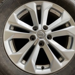 商談中　日産 エクストレイル T32純正ホイール 225/65R17 DM-V3  