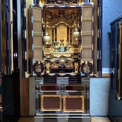 【浄土真宗大谷派御年代物大型金仏壇＋経机＋仏具フルセット】 浄土真宗大谷派御年代物大型金仏壇＋経机＋仏具フルセット】