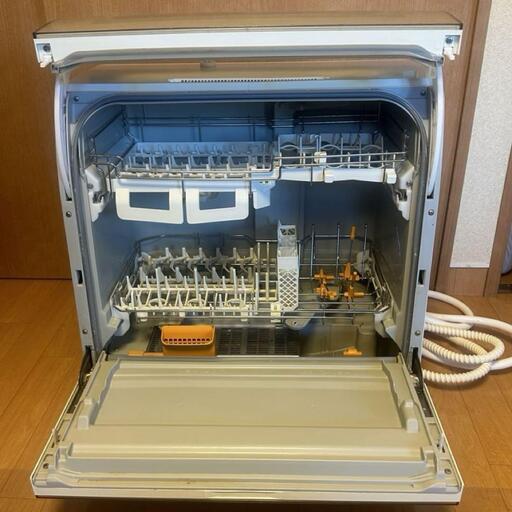 Panasonic 食器洗い乾燥機 NP-TH2 2018年製 シャンパンゴールド 40点 約5人用 食洗器 動作確認済み パナソニック 札幌市 清田区 平岡 Panasonic 食器洗い乾燥機 NP-TH2 2018年製 シャンパンゴールド 40点