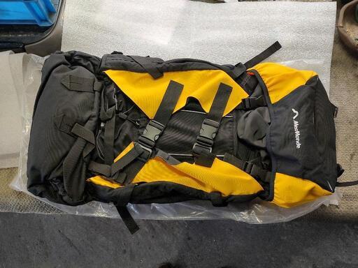 新品未使用　MerMonde 登山用リュックサック 80　イエロー　\nバックパック
