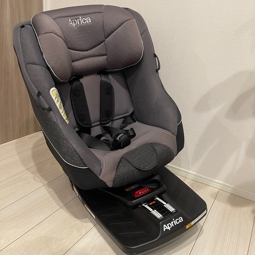 アップリカ　チャイルドシート　ISOFIX 360回転