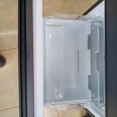 値下げしました☆ジモティ割あり☆ TOSHIBA 3ドア冷蔵庫 326L 