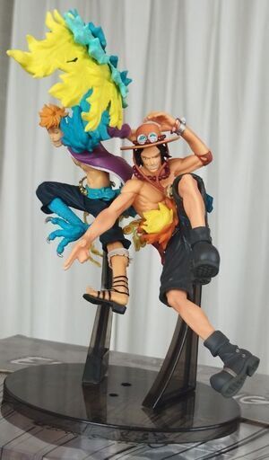 ワンピースフィギュアーツzero白ひげ海賊団　エース　マルコ　ジョズ ワンピースフィギュアーツzero白ひげ海賊団 エース マルコ ジョズ