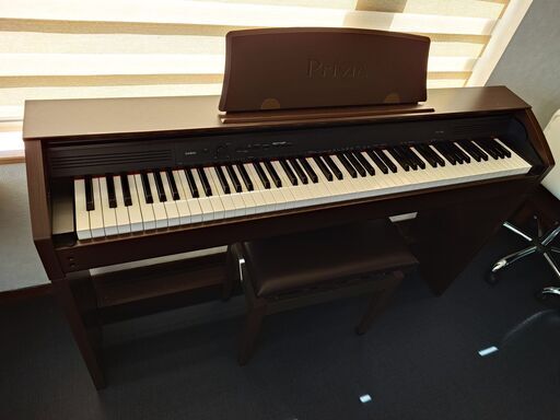 電子ピアノ　CASIO　PX750　中古品　引取限定