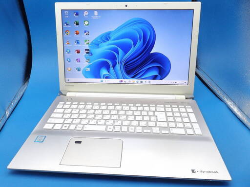 第8世代Core i3★新品SSD512GB★Win11 Ver.23H2★東芝dynabook
