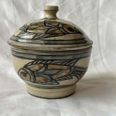 金城敏男 壺屋焼 蓋物 魚文二種 出品3