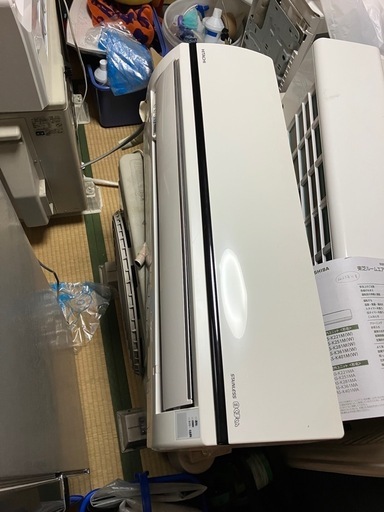 日立\nエアコン　白くまくん