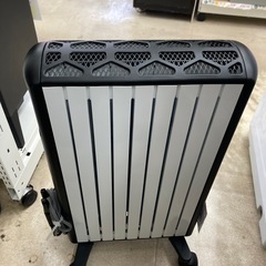 🔥グッドデザイン賞受賞🔥2020年製🔥DeLonghi デロンギ🔥マルチダイナミックヒーター オイルヒーター🔥MDH12🔥3777