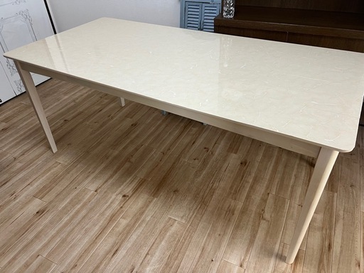 ダイニングテーブル　作業台