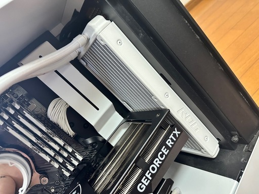 ゲーミングPC (AMD 5800X CPUとMSI Gaming  X Trio GTX4070搭載