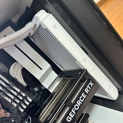 ゲーミングPC (AMD 5800X CPUとMSI Gaming X Trio GTX4070搭載