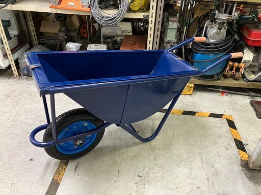 一輪車 カート車 幅狭タイプ 深型 猫 ネコ ねこ車 水道屋　設備屋　外構屋　愛知県 一宮市 名古屋 稲沢 江南 岩倉 岐阜 羽島 各務ヶ原 三重 愛知 グッドプライス一宮