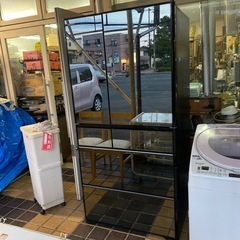 冷凍冷蔵庫：6ドア 定格内容積735L（R-WX7400G） R-WX7400G：日立の家電品