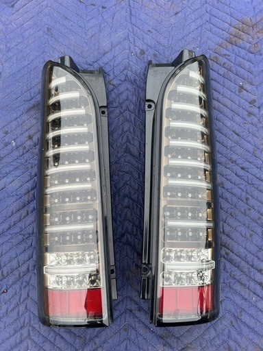 ハイエース ヴァレンティ LEDテールランプ