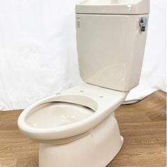 トイレ 便座 タンクセット  床排水タイプで取り付けブラケットも揃っています。