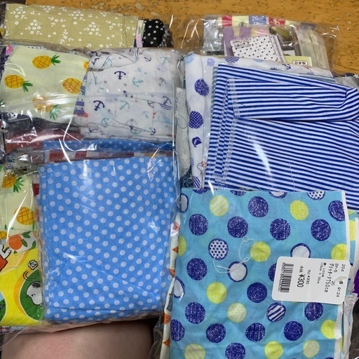 ハンドメイドなどに⭐︎ハギレ大量まとめ売り