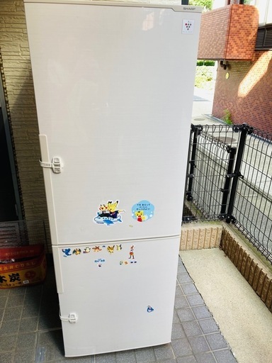シャープ冷蔵庫270l 2015年製中古品