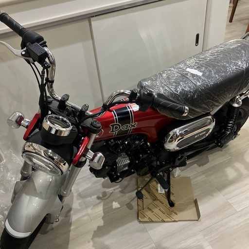 登録済未使用車両　DAX125  ダックス125  入手不可絶版色　パールネビュラレッド