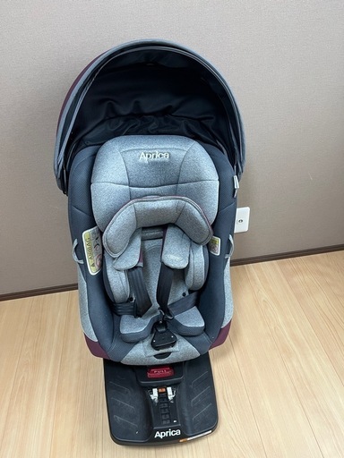 アップリカ　クリクラプラス　チャイルドシートISOFIX 　\n