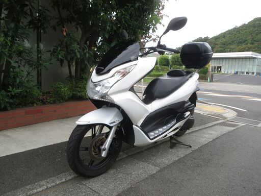 ホンダ　PCX125(JF28)　中古実働車　オイル交換後引き渡し　駆動系部品交換　リアBOX付き　登録書類有り