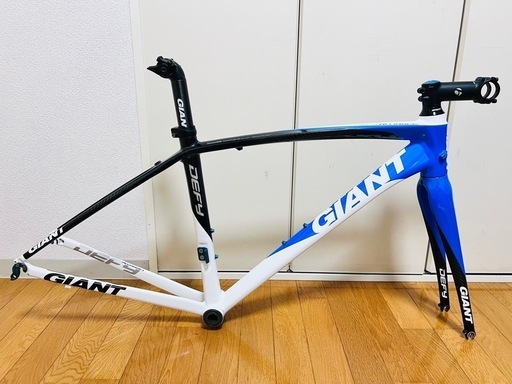 GIANT DEFY ALLIANCE1 ハイブリッドフレーム