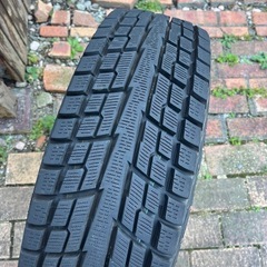 ハイエース　スタッドレスタイヤ　ホイールセット 195/80R15