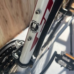 クロスバイク　白　BUTTED SL ALMINUM a2