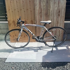 クロスバイク　白　BUTTED SL ALMINUM a2