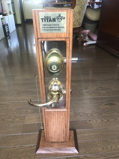 TITAN タイタン製ドアノブ
