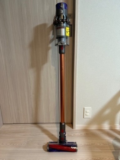 ダイソン　dyson cyclone v10/sv12 コードレスクリーナー