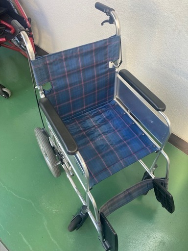 ミキ　介助用車いす\n