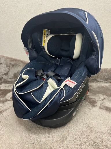 エールベベ クルットシェリール BF900 チャイルドシート ネイビー