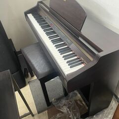 リサイクルショップどりーむ荒田店 No13509 電子ピアノ　YAMAHA　Clavinova　CLP930　椅子付き　譜面版付き　動作確認OK♪　お買い得品♪ リサイクルショップどりーむ荒田店 No13509 電子ピアノ YAMAHA