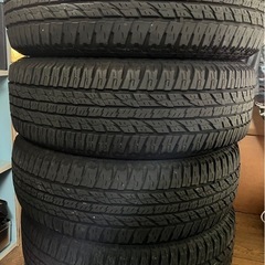 215/70 R16 中古タイヤ‼︎‼︎溝あります‼︎