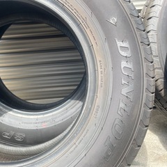 中古タイヤ出ました！極上ハイエースや、キャラバンなどにダンロップSP-175！商用車タイヤ195/80R15