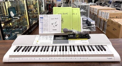カシオ/CASIO キーボード 61鍵盤 光ナビゲーション LK-511 2018年製 電子ピアノ マイク付き 楽器 音楽 カラオケ 動作確認済み