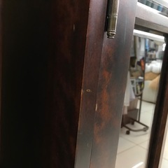 キャビネット（北海道民芸家具）、飾り棚