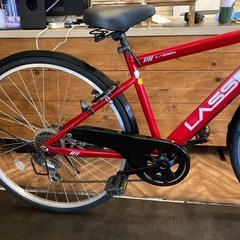 【前後タイヤ・後輪チューブ新品！】 LEDオートライト　6段変速　27インチシティクロス　レッド