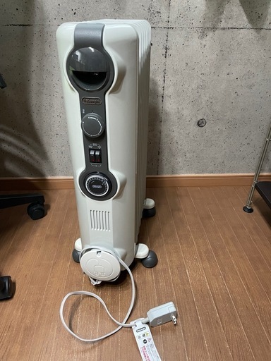 デロンギ オイルヒーター [8~10畳用] ゼロ風暖房 ホワイト HJ0812（De
